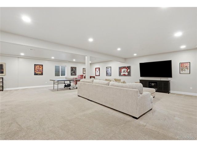8762 Dunraven St, Arvada, CO 80007