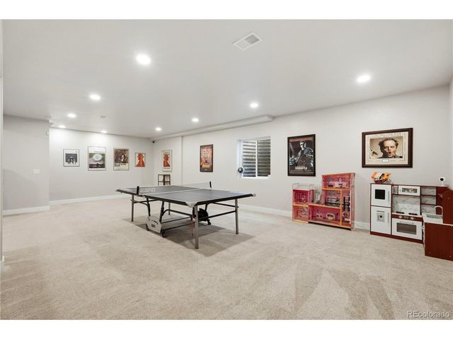 8762 Dunraven St, Arvada, CO 80007