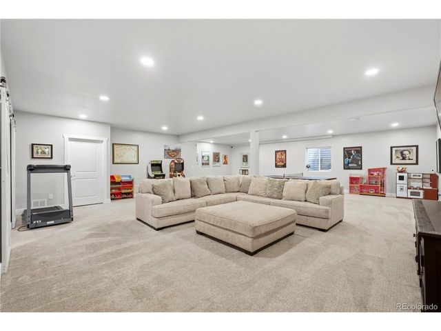 8762 Dunraven St, Arvada, CO 80007