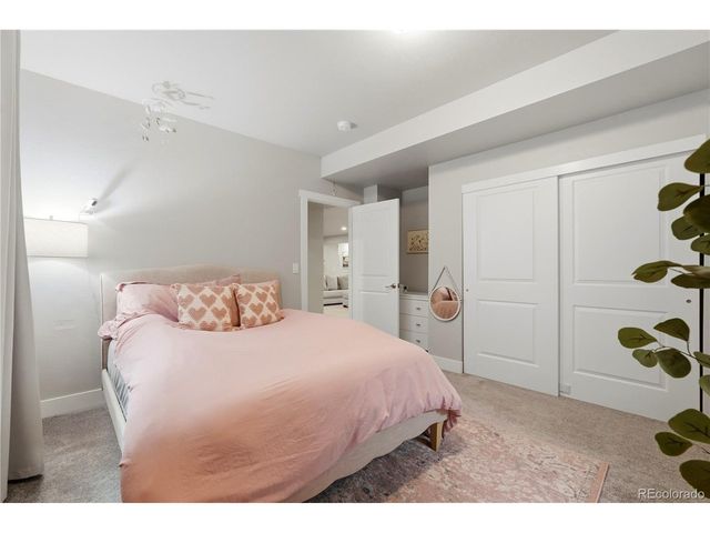 8762 Dunraven St, Arvada, CO 80007