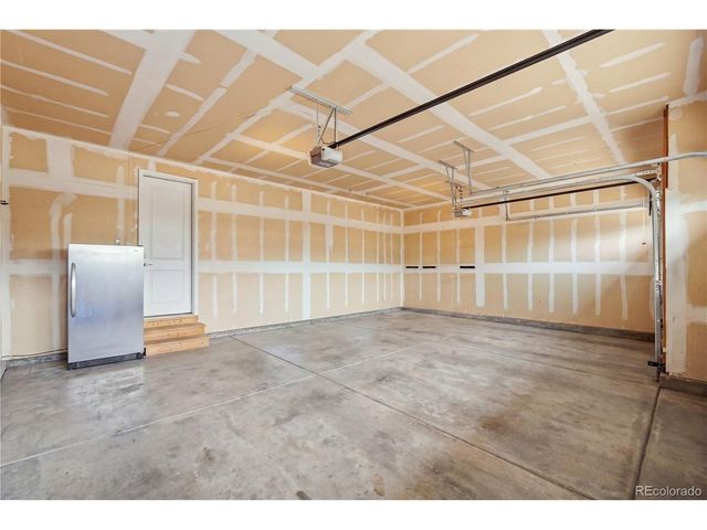 8762 Dunraven St, Arvada, CO 80007