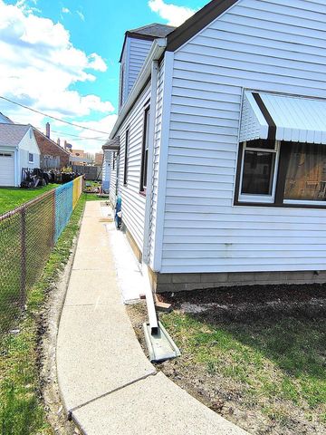 1561 W Morgan AVENUE, Milwaukee, WI 53221