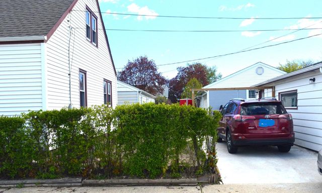 1561 W Morgan AVENUE, Milwaukee, WI 53221