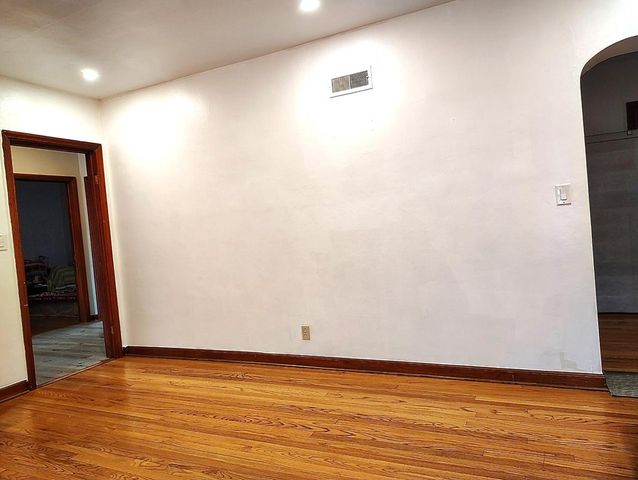 1561 W Morgan AVENUE, Milwaukee, WI 53221