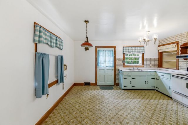 117 GROVE AVE, Edinburg, VA 22824