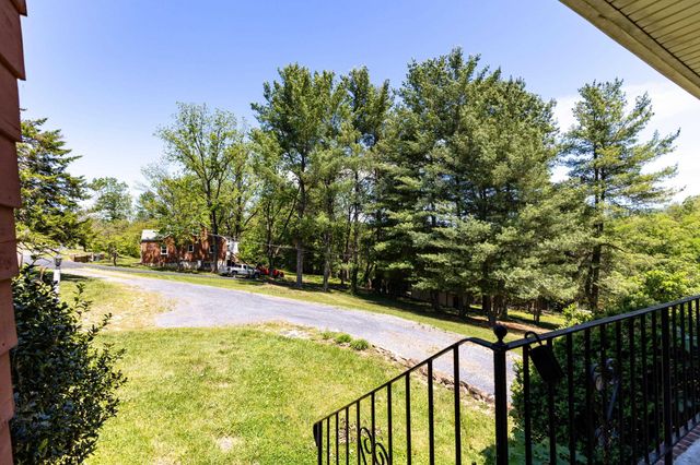 117 GROVE AVE, Edinburg, VA 22824