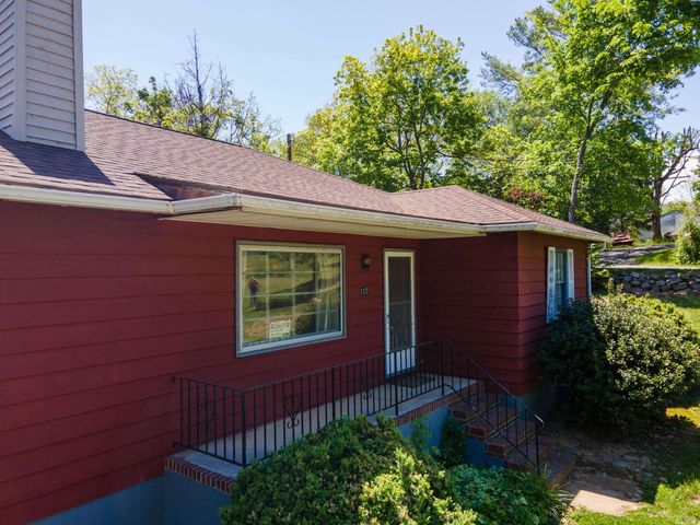117 GROVE AVE, Edinburg, VA 22824