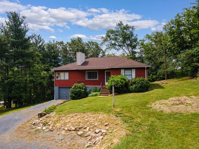 117 GROVE AVE, Edinburg, VA 22824