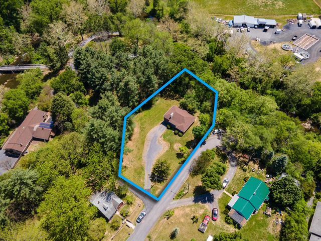 117 GROVE AVE, Edinburg, VA 22824