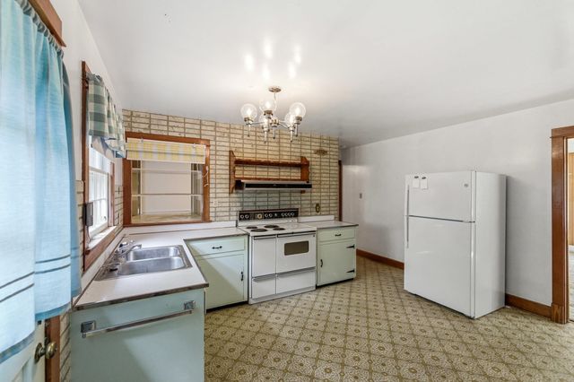 117 GROVE AVE, Edinburg, VA 22824