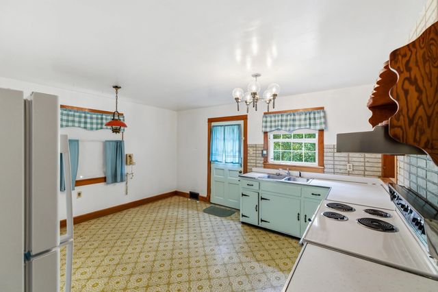 117 GROVE AVE, Edinburg, VA 22824