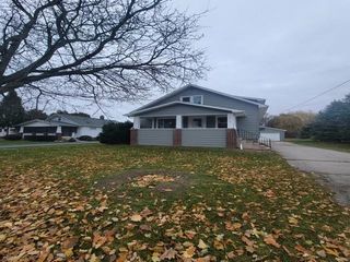 1913 Michigan Avenue, Bay City, MI 48708