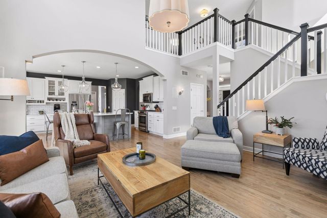 20643 Hazelwood Trail, Lakeville, MN 55044