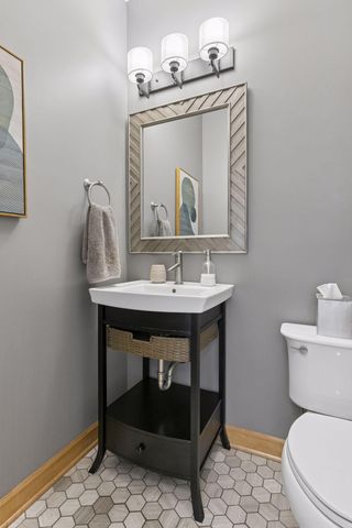 20643 Hazelwood Trail, Lakeville, MN 55044