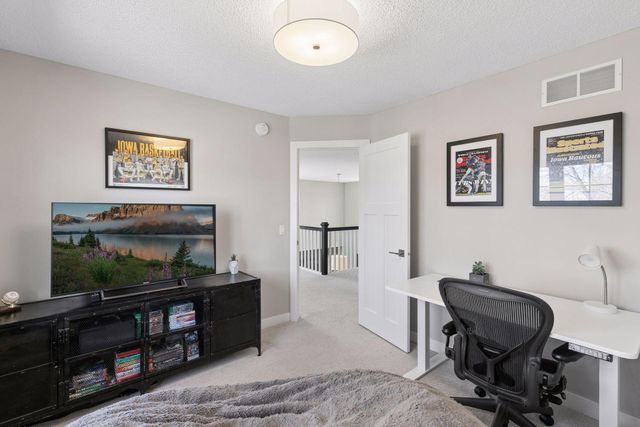 20643 Hazelwood Trail, Lakeville, MN 55044