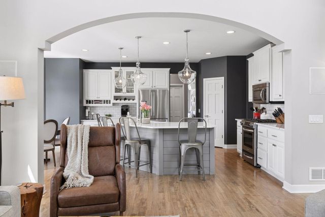 20643 Hazelwood Trail, Lakeville, MN 55044