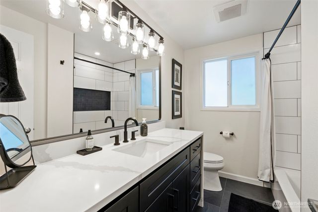 450 Mount Defiance Circle SW, Issaquah, WA 98027