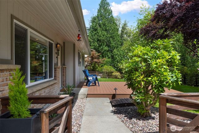 450 Mount Defiance Circle SW, Issaquah, WA 98027
