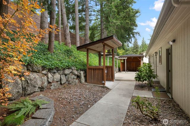 450 Mount Defiance Circle SW, Issaquah, WA 98027