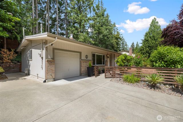 450 Mount Defiance Circle SW, Issaquah, WA 98027