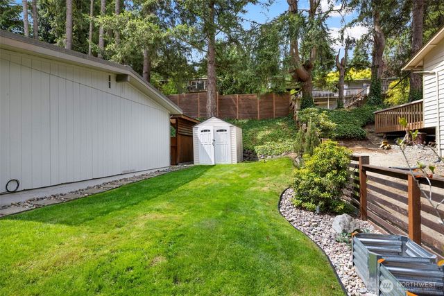 450 Mount Defiance Circle SW, Issaquah, WA 98027