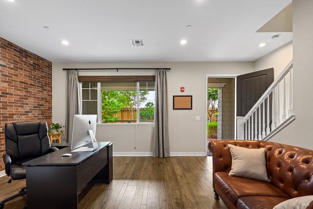 228 Johnson St, Windsor, CA 95492