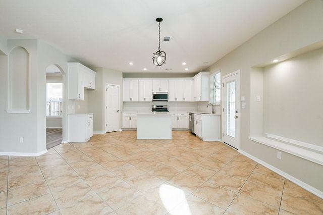 815 Robins Way, Stafford, TX 77477