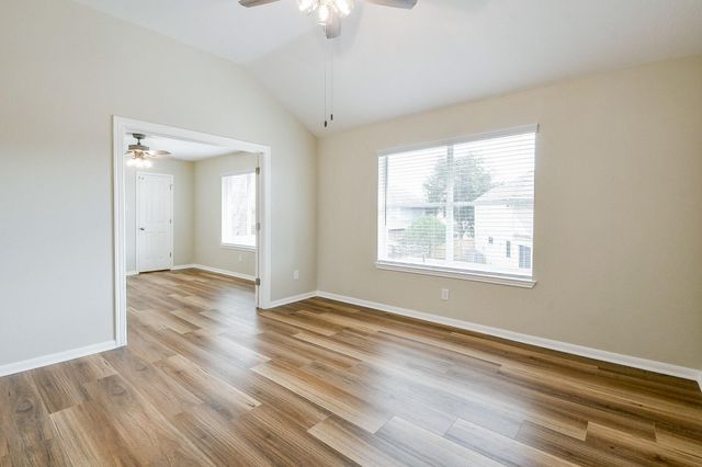 815 Robins Way, Stafford, TX 77477