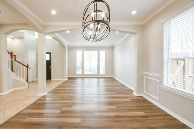 815 Robins Way, Stafford, TX 77477