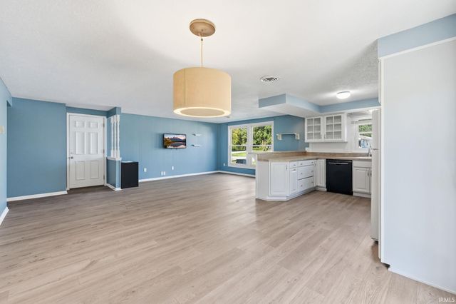 14816 Michael Drive, Leo, IN 46765