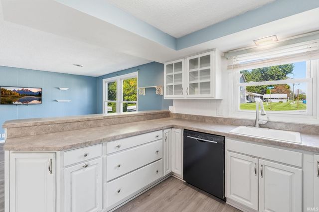 14816 Michael Drive, Leo, IN 46765