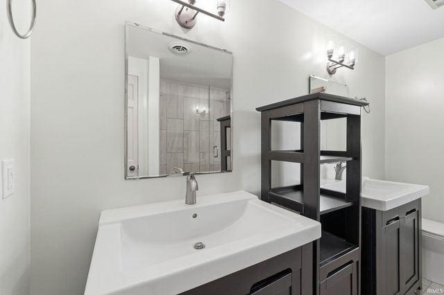 14816 Michael Drive, Leo, IN 46765