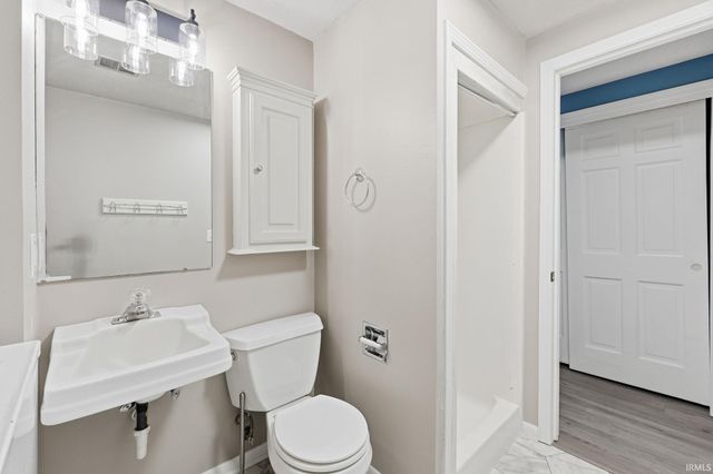 14816 Michael Drive, Leo, IN 46765