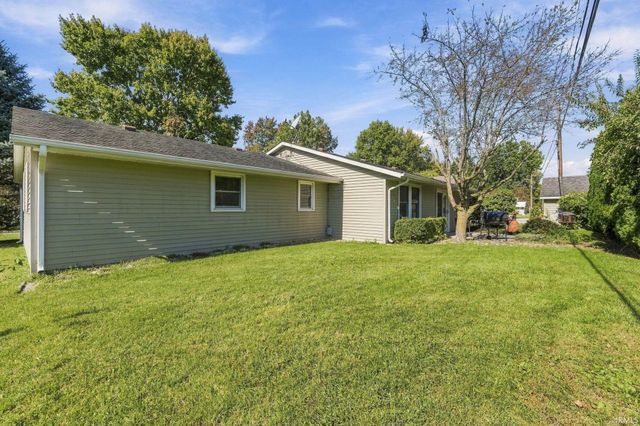 14816 Michael Drive, Leo, IN 46765