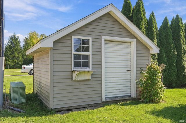 14816 Michael Drive, Leo, IN 46765