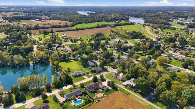 14816 Michael Drive, Leo, IN 46765