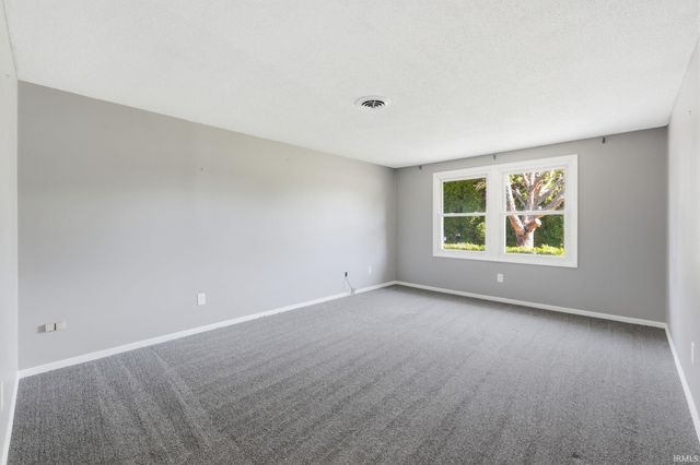 14816 Michael Drive, Leo, IN 46765