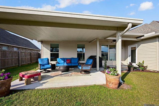 38323 Cotton Creek Ave, Prairieville, LA 70769