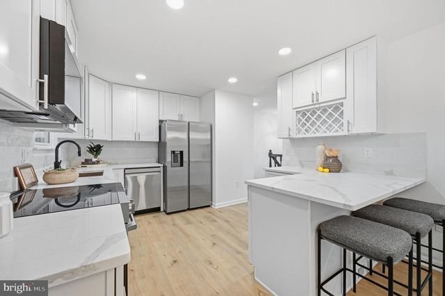 12025 FAIR HILL LN, Manassas, VA 20112