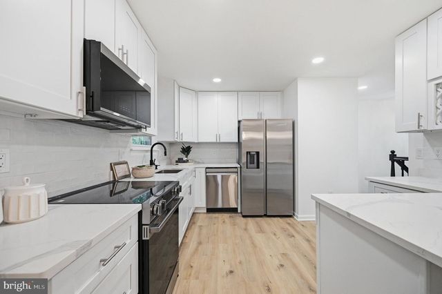 12025 FAIR HILL LN, Manassas, VA 20112