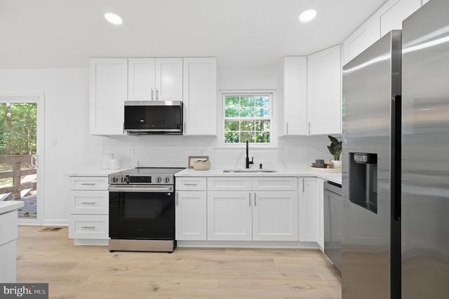 12025 FAIR HILL LN, Manassas, VA 20112