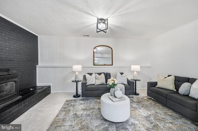 12025 FAIR HILL LN, Manassas, VA 20112