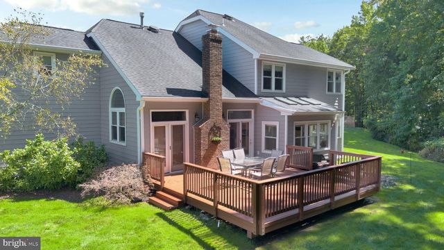 263 PINE TREE TER, Langhorne, PA 19047