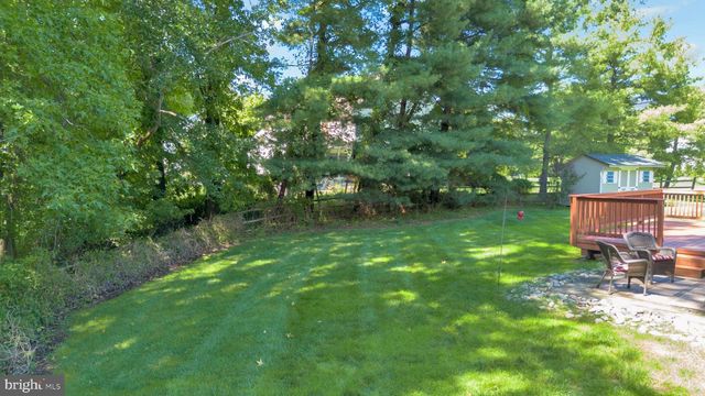 263 PINE TREE TER, Langhorne, PA 19047