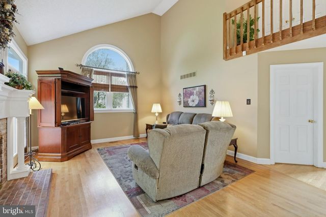 263 PINE TREE TER, Langhorne, PA 19047