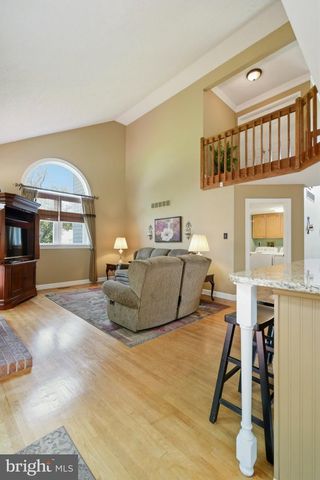 263 PINE TREE TER, Langhorne, PA 19047