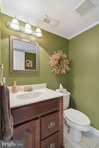 263 PINE TREE TER, Langhorne, PA 19047