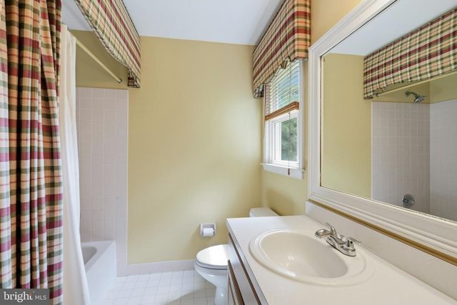 263 PINE TREE TER, Langhorne, PA 19047