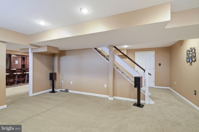 263 PINE TREE TER, Langhorne, PA 19047