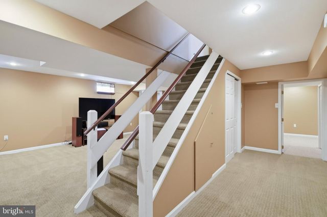 263 PINE TREE TER, Langhorne, PA 19047